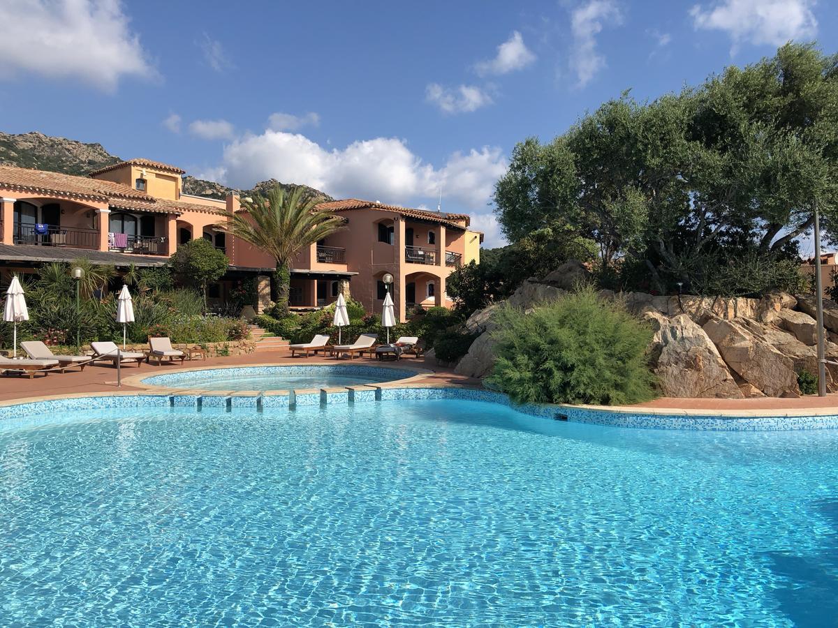 Hotel Le Ginestre Πόρτο Τσέρβο Εξωτερικό φωτογραφία