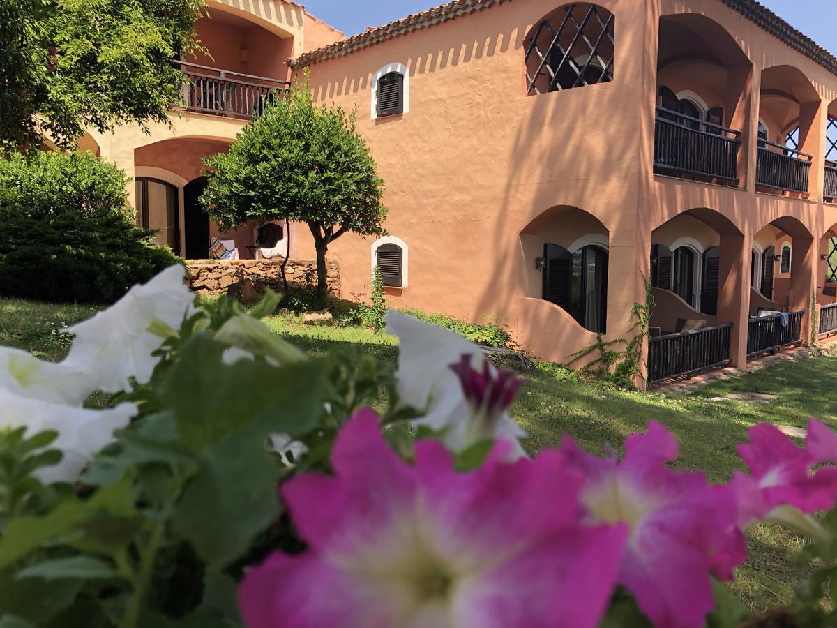 Hotel Le Ginestre Πόρτο Τσέρβο Εξωτερικό φωτογραφία